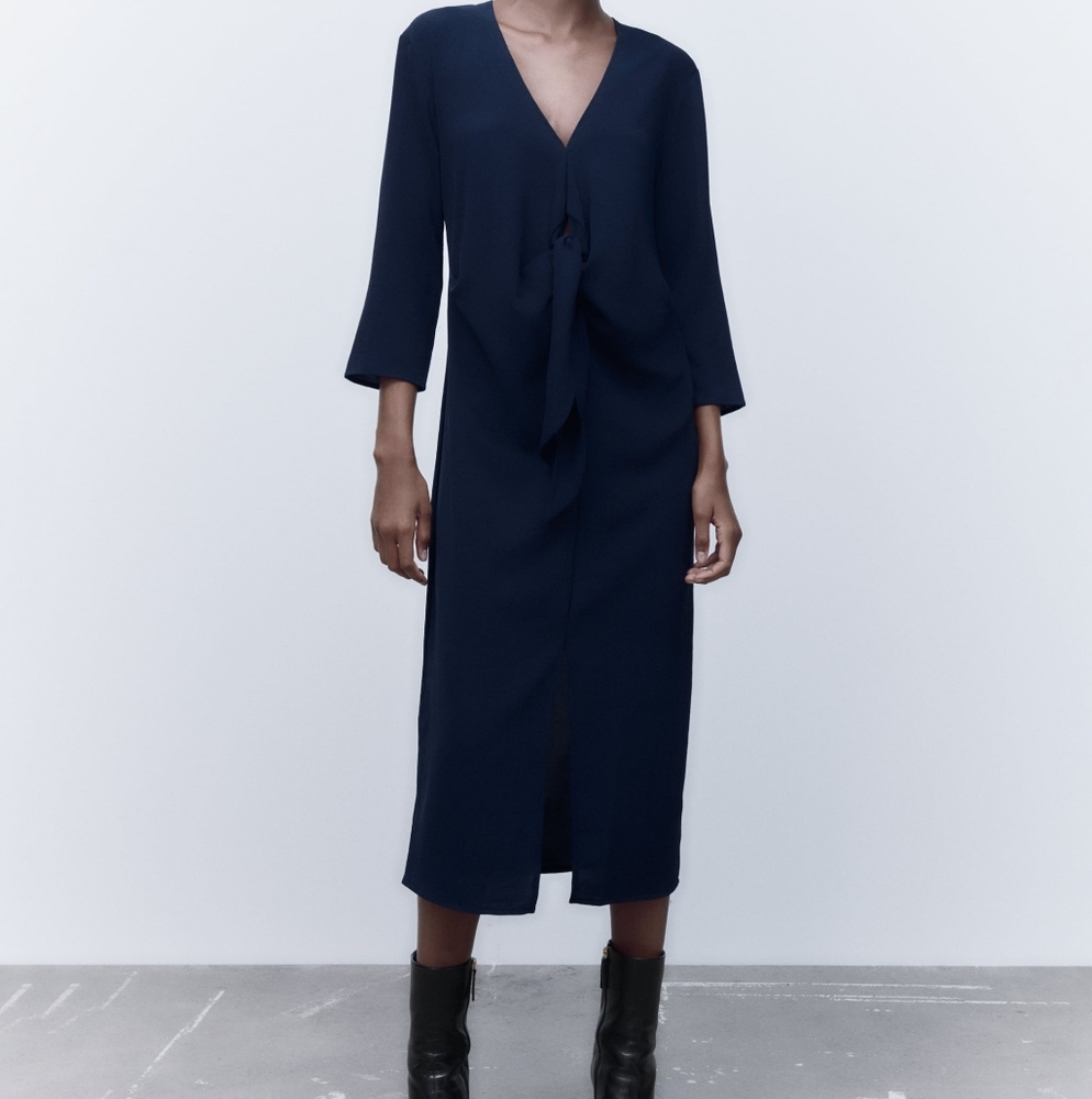 Knotted fluid dress